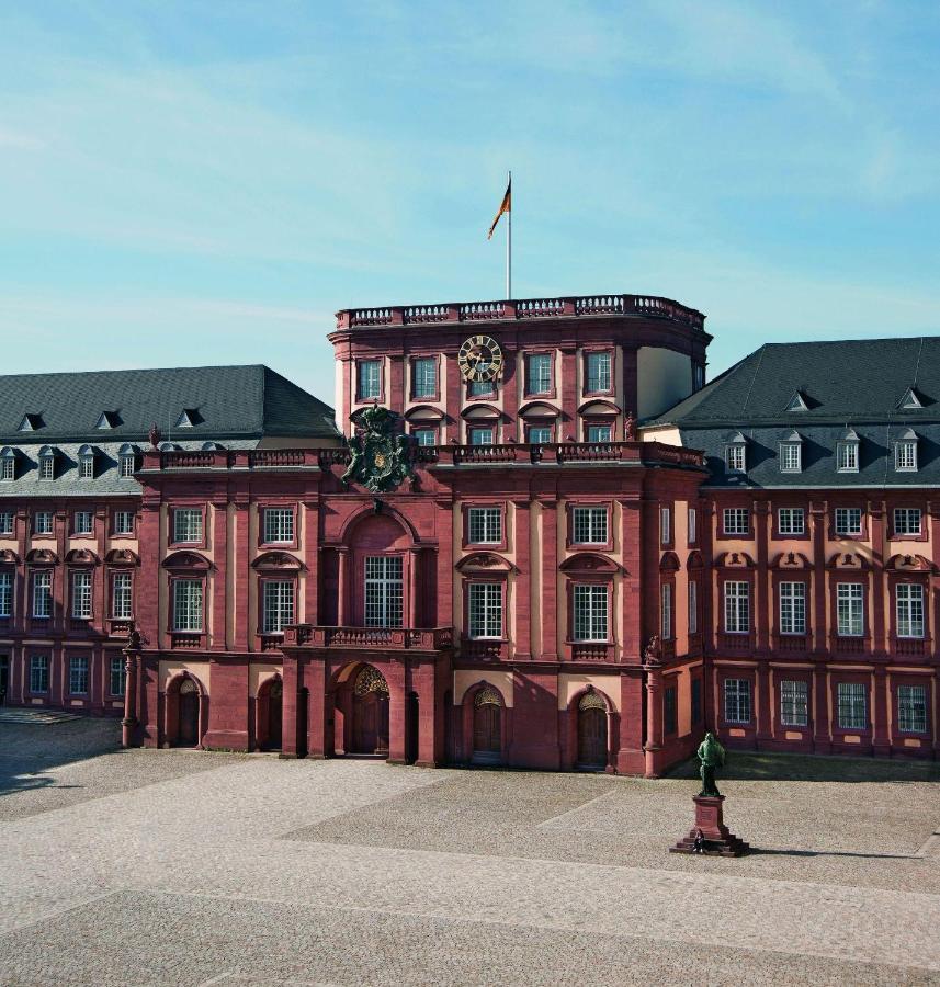 Hotel Kurpfalzstuben มานไฮม์ ภายนอก รูปภาพ